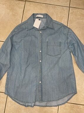 Reveriee Women’s Jean Shirt Sz medium New With Tags